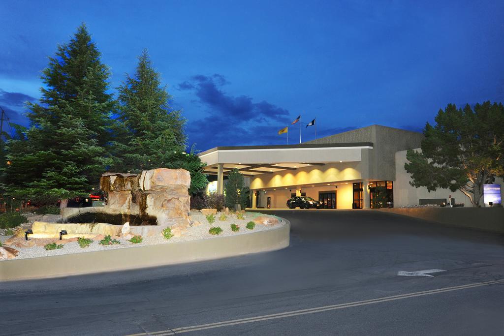 Wyndham Albuquerque Hotel & Conference Center Exterior photo